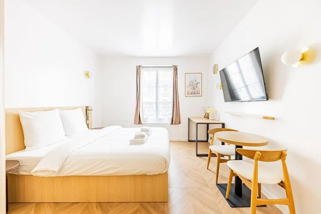 154 Luxueuse-etienne Marcel-chatelet-paris 3 Paris