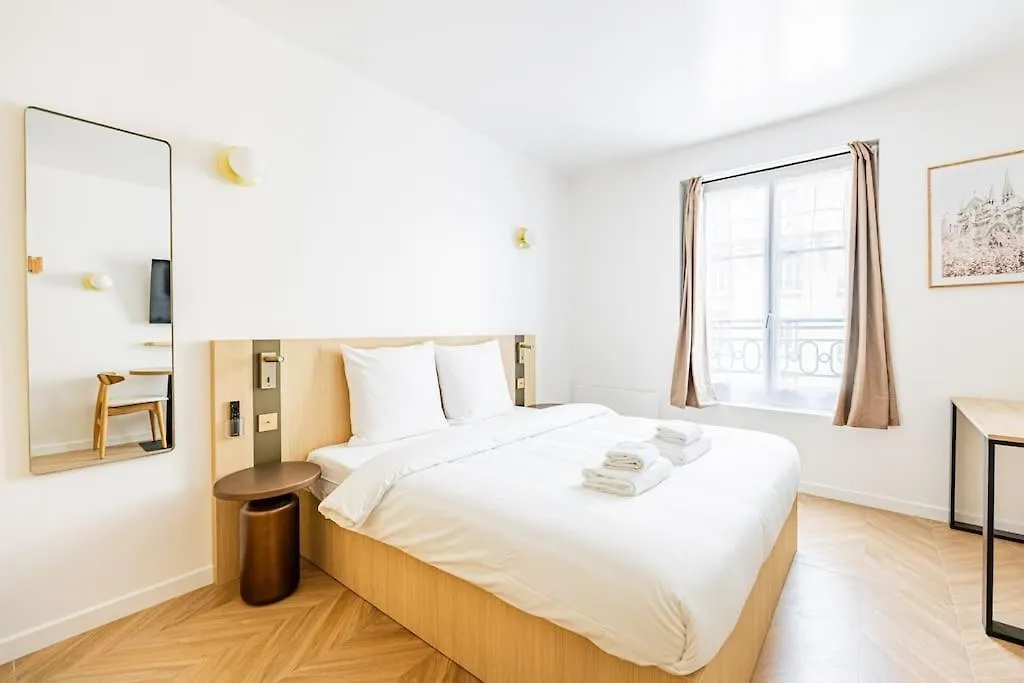 154 Luxueuse-etienne Marcel-chatelet-paris 3 Paříž